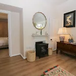 Дом отдыха Summerhow Retreat *