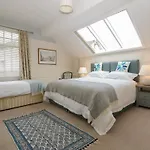 Summerhow Retreat